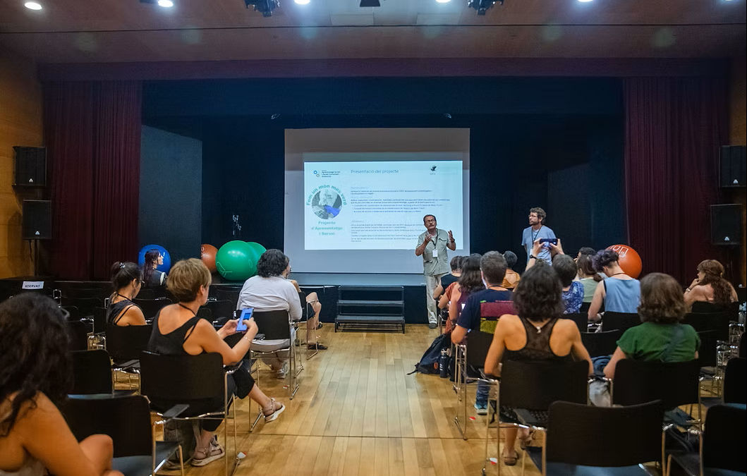 DEPANA f el compromís ambiental de l’alumnat amb el projecte “Fem un món més verd”